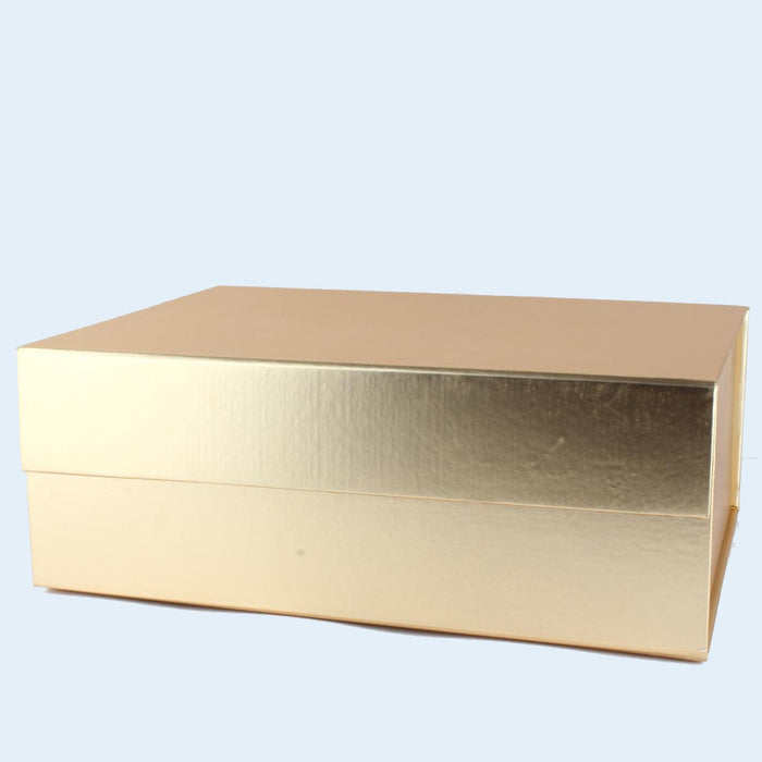 Gift Box with Magnetc Closure - 32x24x12cm - Gold