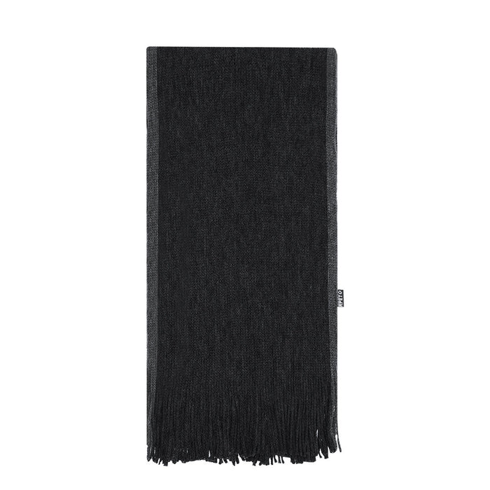 Scarf with Contrast Edges