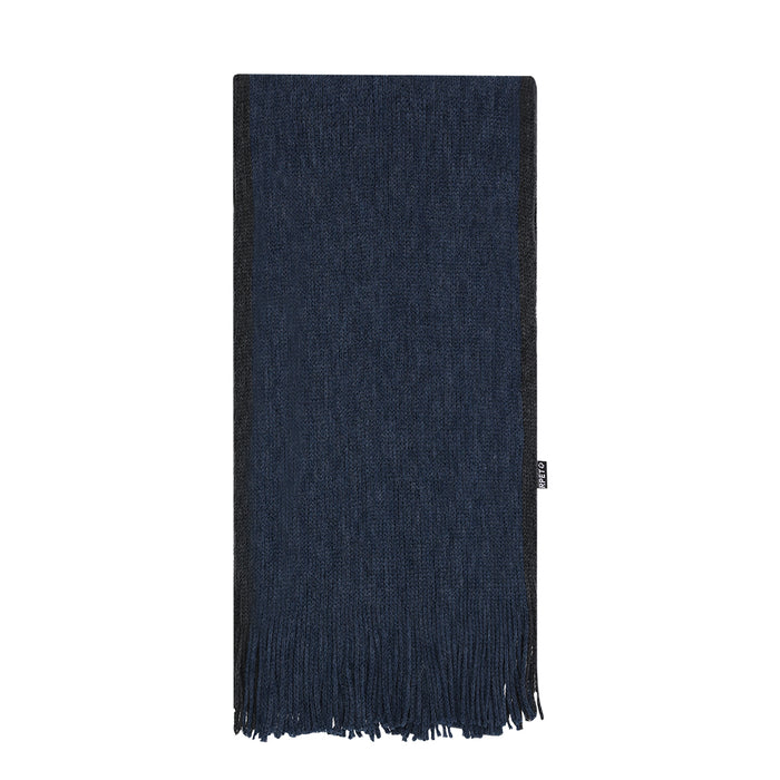 Scarf with Contrast Edges