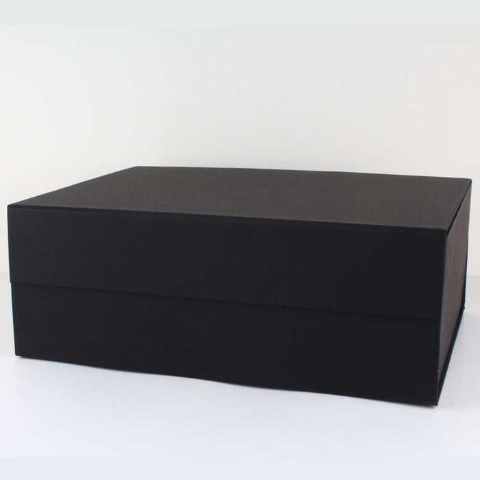 Gift Box with Magnetc Closure - 32x24x12cm - Black