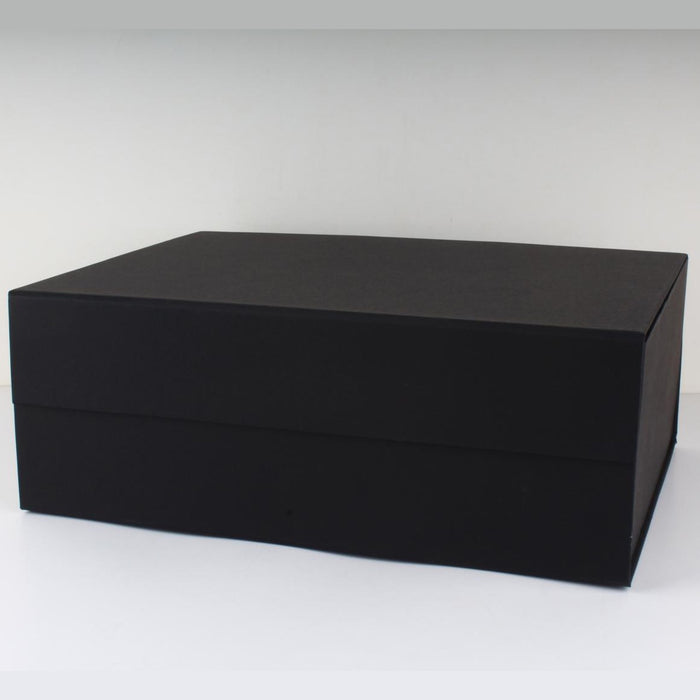 Gift Box with Magnetc Closure - 24x18x10.5cm - Black