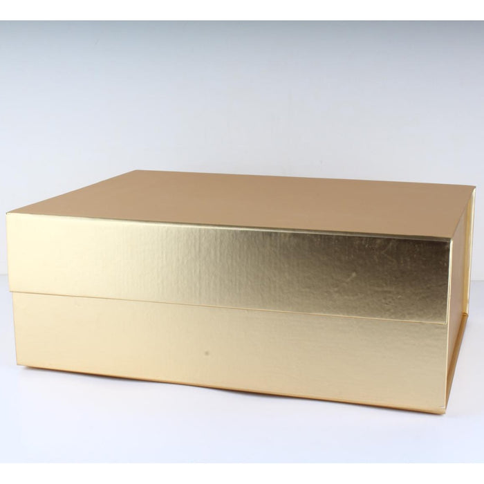 Gift Box with Magnetc Closure - 24x18x10.5cm - Gold