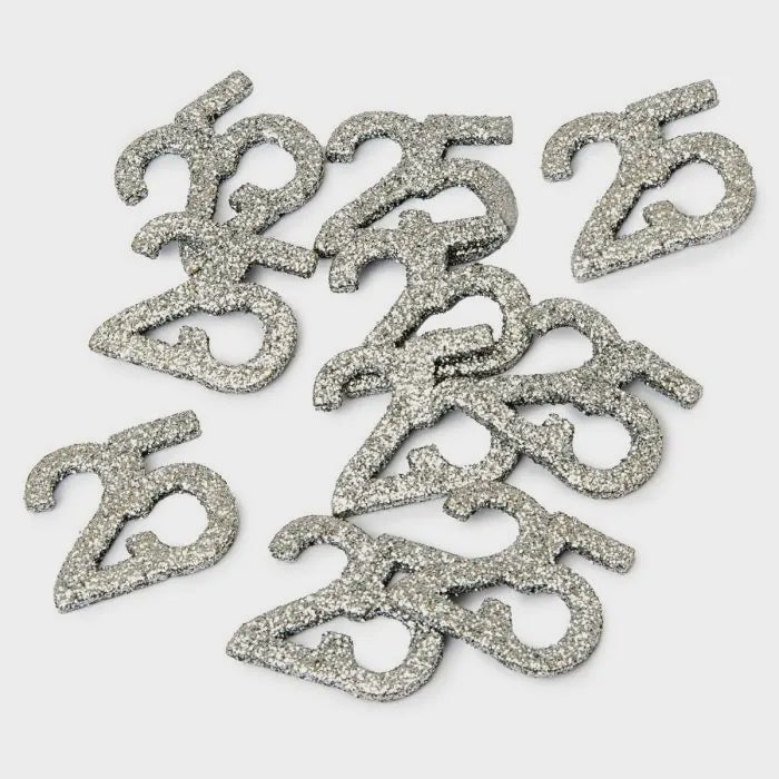 25th Anniversary decoration in silver glitter table Confetti