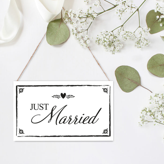 Hanging Board White 2 sided 'Uncle Here Comes Aunty'