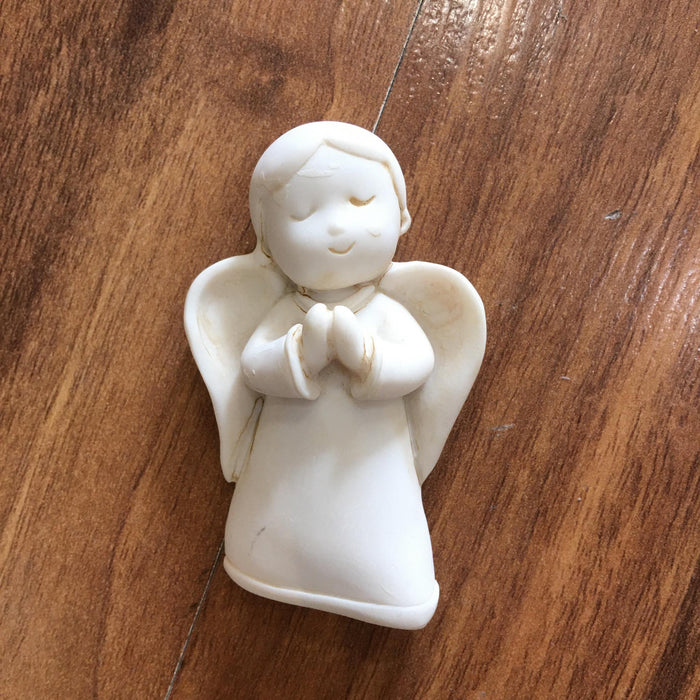 Ivory Angel Magnet In Ivory Pillow Box 13906
